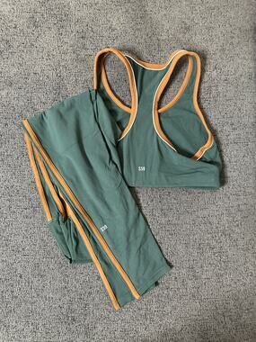 Splits59 Green and Mustard Contrast Trim Sports Bra & Leggings Set